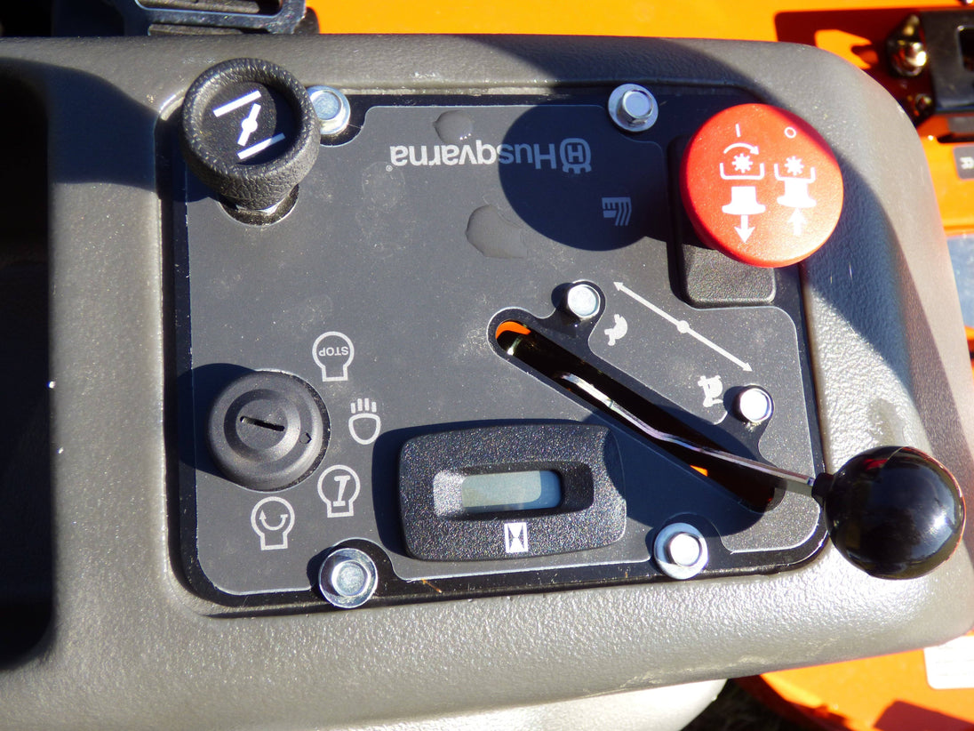 Husqvarna MZT52 Koh