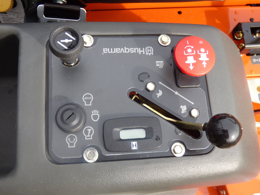Husqvarna MZT61 KAW