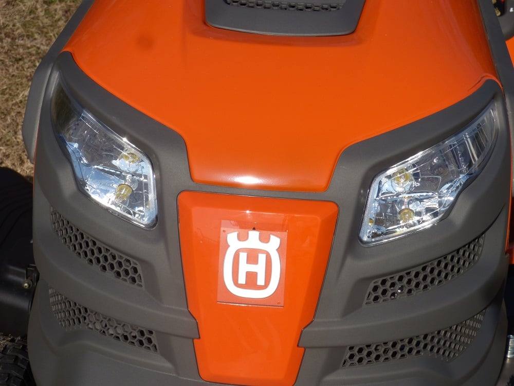 YTH22V46 Front right angle view
