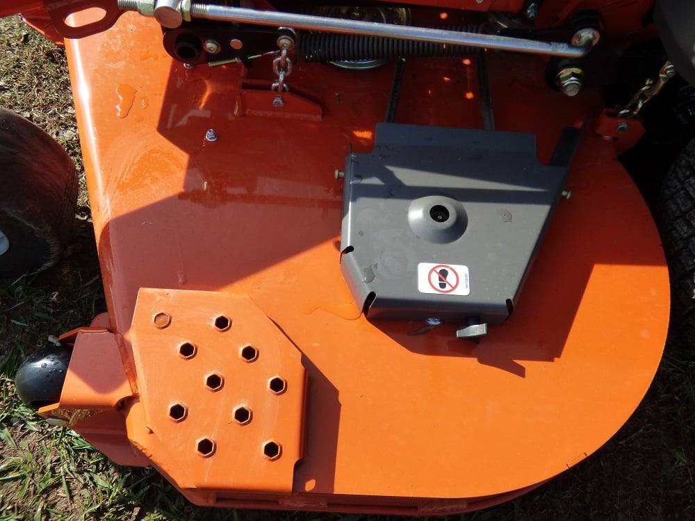 Husqvarna Z572X Zero Turn Mower 72" Deck 31 hp Kawasaki with Gift Card