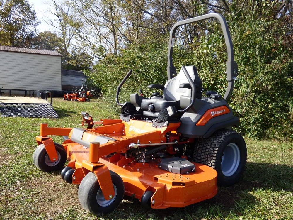 Husqvarna Z572X Zero Turn Mower 72" Deck 31 hp Kawasaki with Gift Card