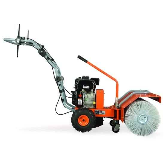 YardMax YP7065 Power Sweeper Briggs & Stratton 208cc Engine