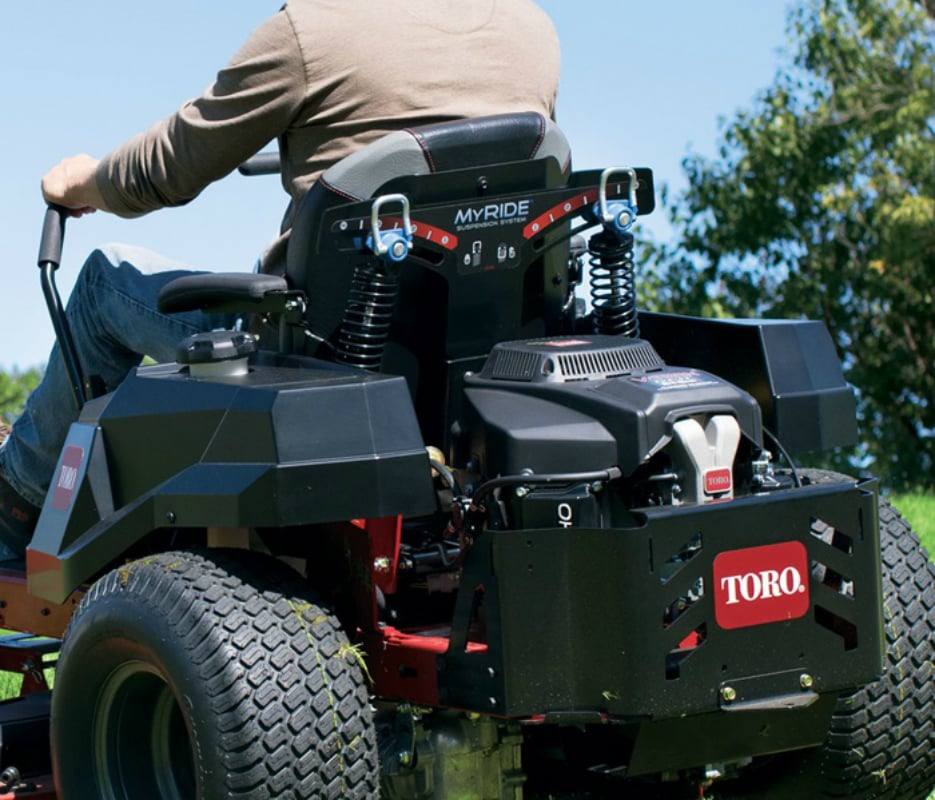 Toro 75212 TimeCutter HD Zero Turn Mower 54" Front Right