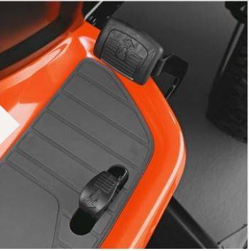 YTH20K42 front Right angle view