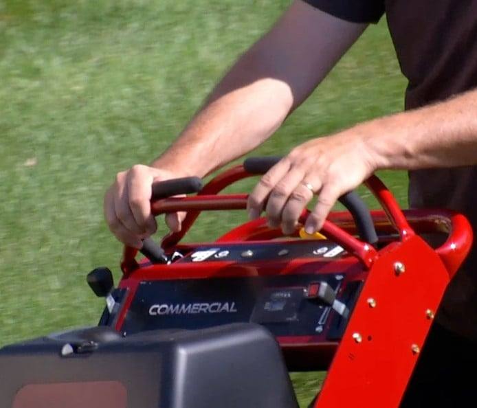 Toro 30488 Walk Behind Mower 48" Deck 18.5hp Kawasaki
