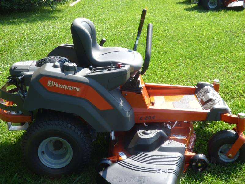 Husqvarna Z254 Briggs