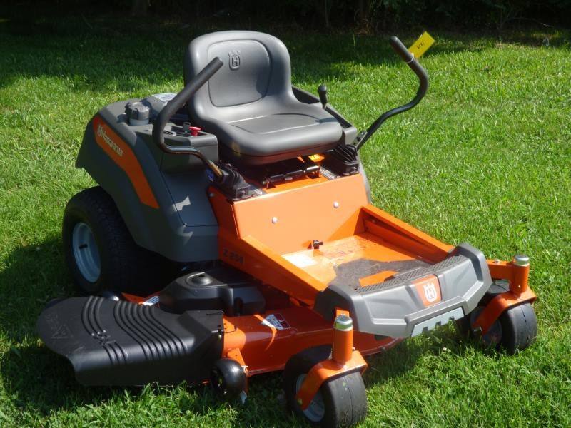 Husqvarna Z254 Briggs