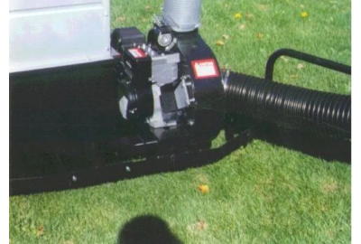 Trac Vac 580 Lawn Mower Bagger Vacuum Pull Behind 6.5 hp Briggs