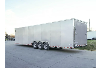 Exploring the 8.5 x 32 Silver Flat Nose Enclosed Trailer with (3) 7K Axles: Features, Specifications, and User Opinions
