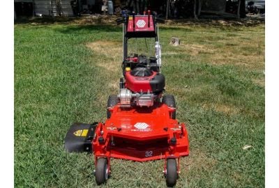 Unmatched Performance and Comfort: A Review of the Worldlawn 32" Walk Behind Lawn Mower