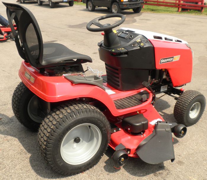 NEW 46 SNAPPER HYDRO TRACTOR LAWN MOWER 23HP BRIGGS  